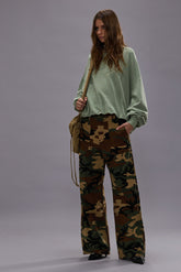 WIDE LEG UTILITY PANT - CAMO | R13 near me