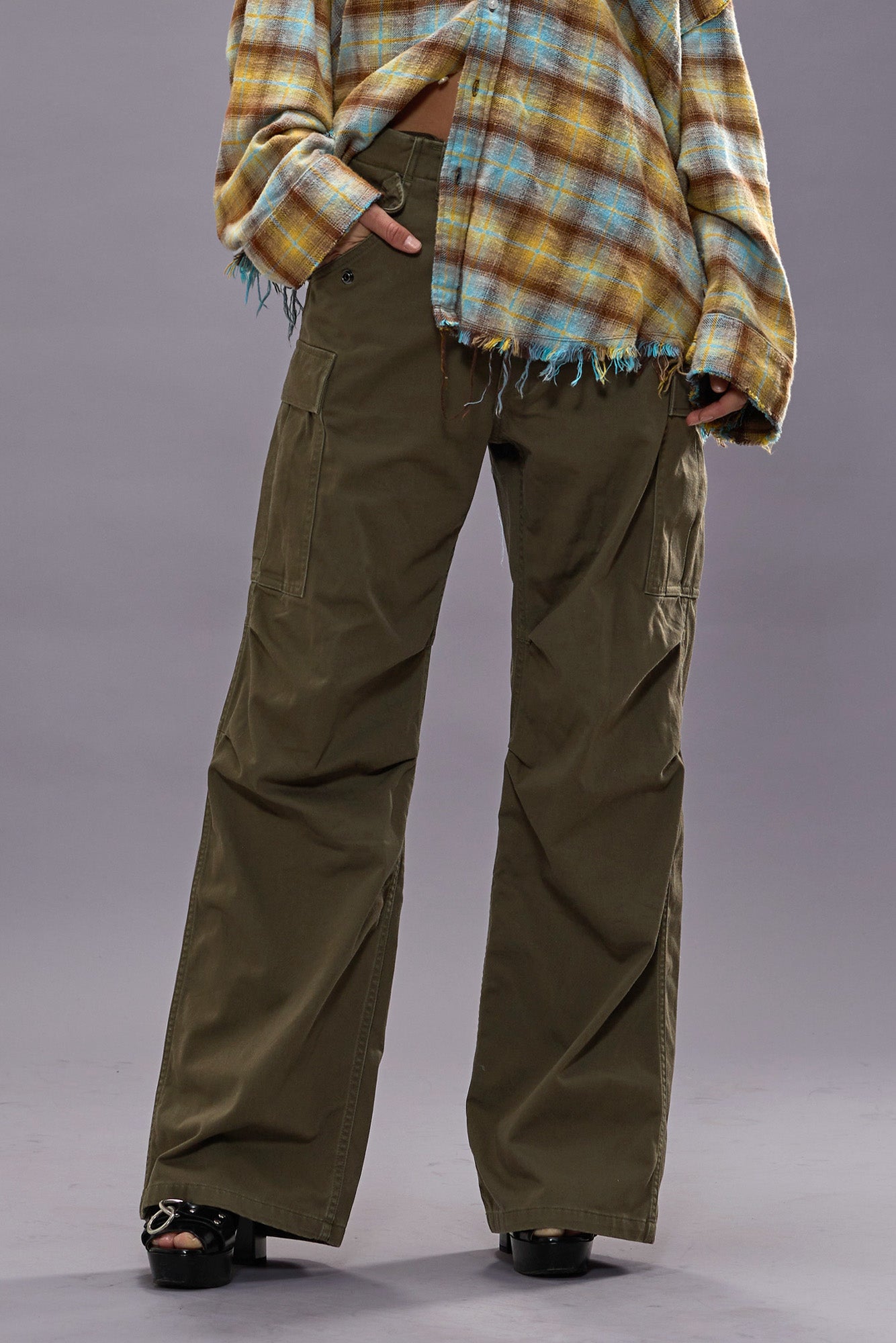 WIDE LEG CARGO - OLIVE | R13 near me