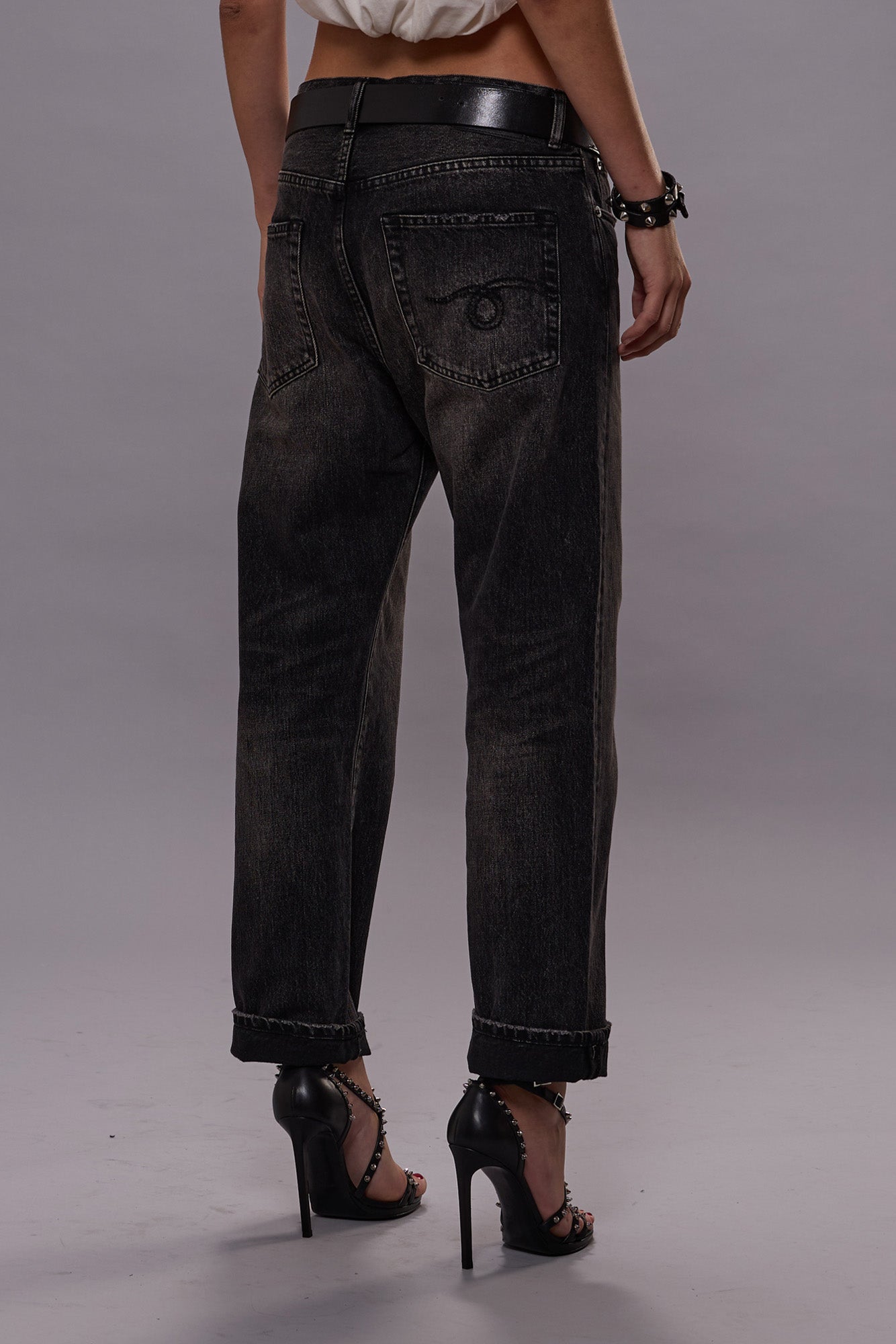 BOYFRIEND JEANS - ARVIN BLACK | R13 near me