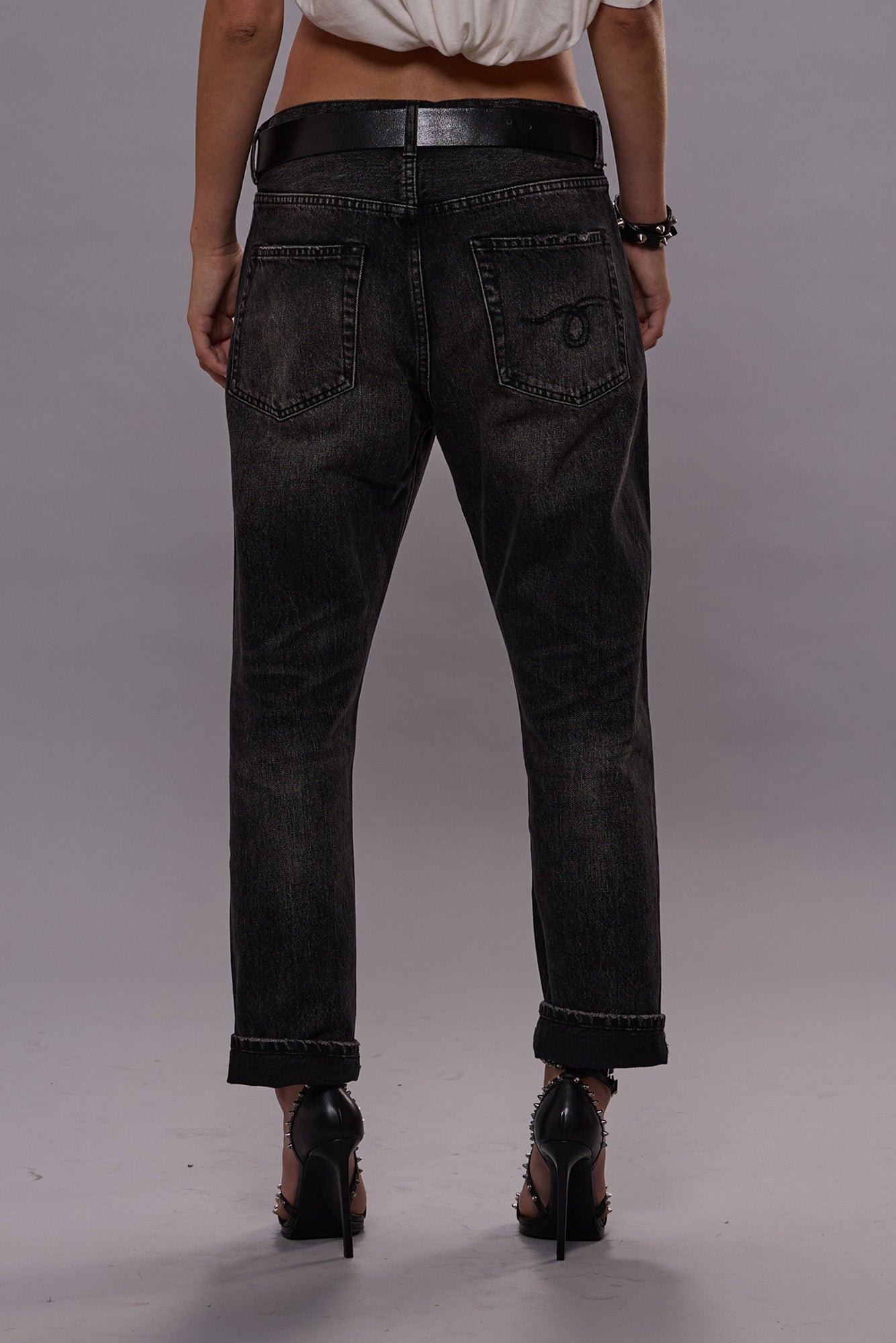 BOYFRIEND JEANS - ARVIN BLACK | R13 near me