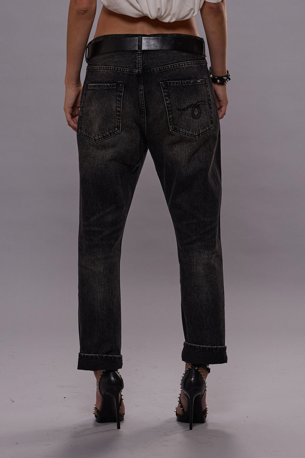 BOYFRIEND JEANS - ARVIN BLACK | R13 near me