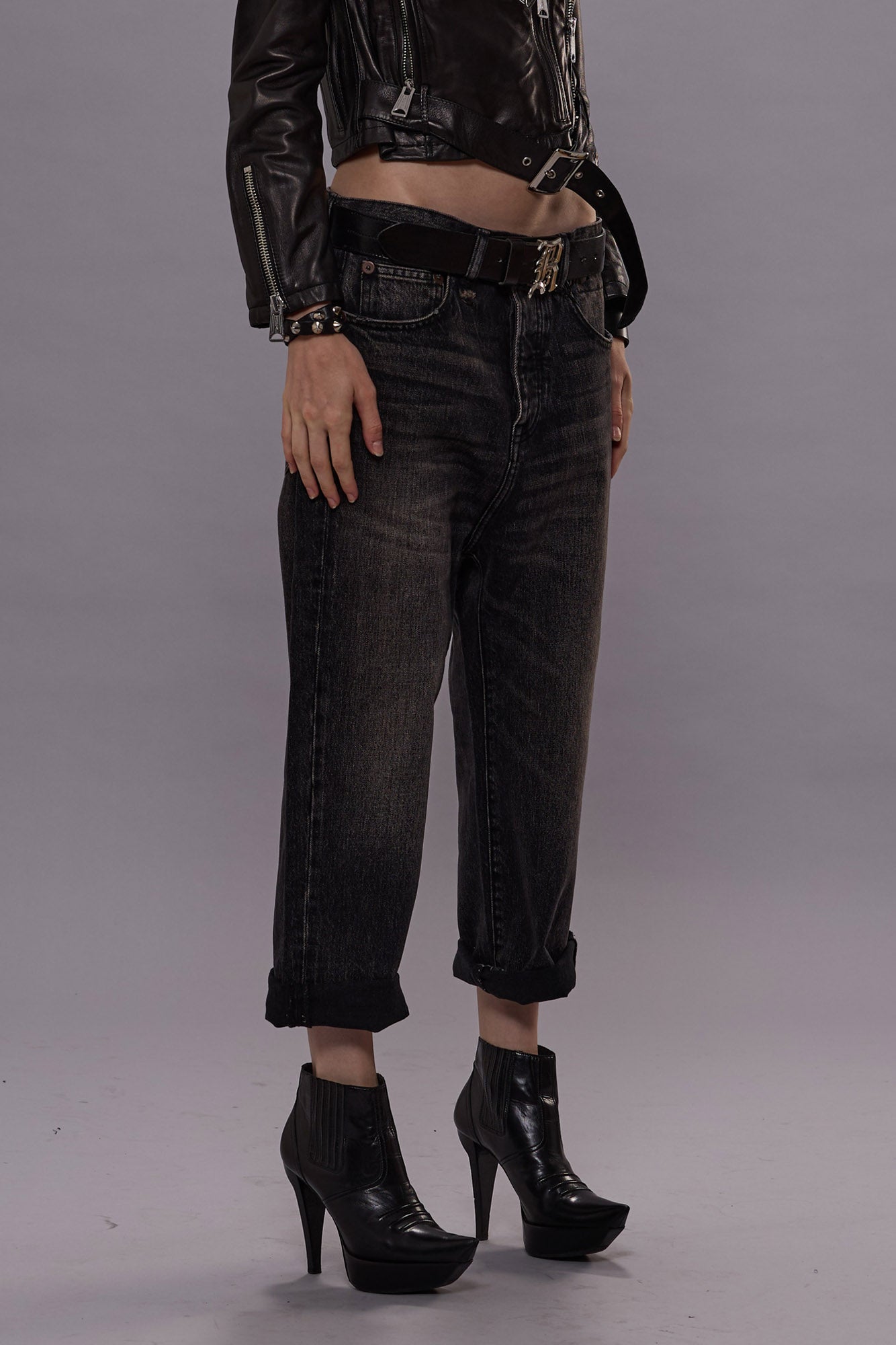 TAILORED DROP JEANS - ARVIN BLACK | R13 near me