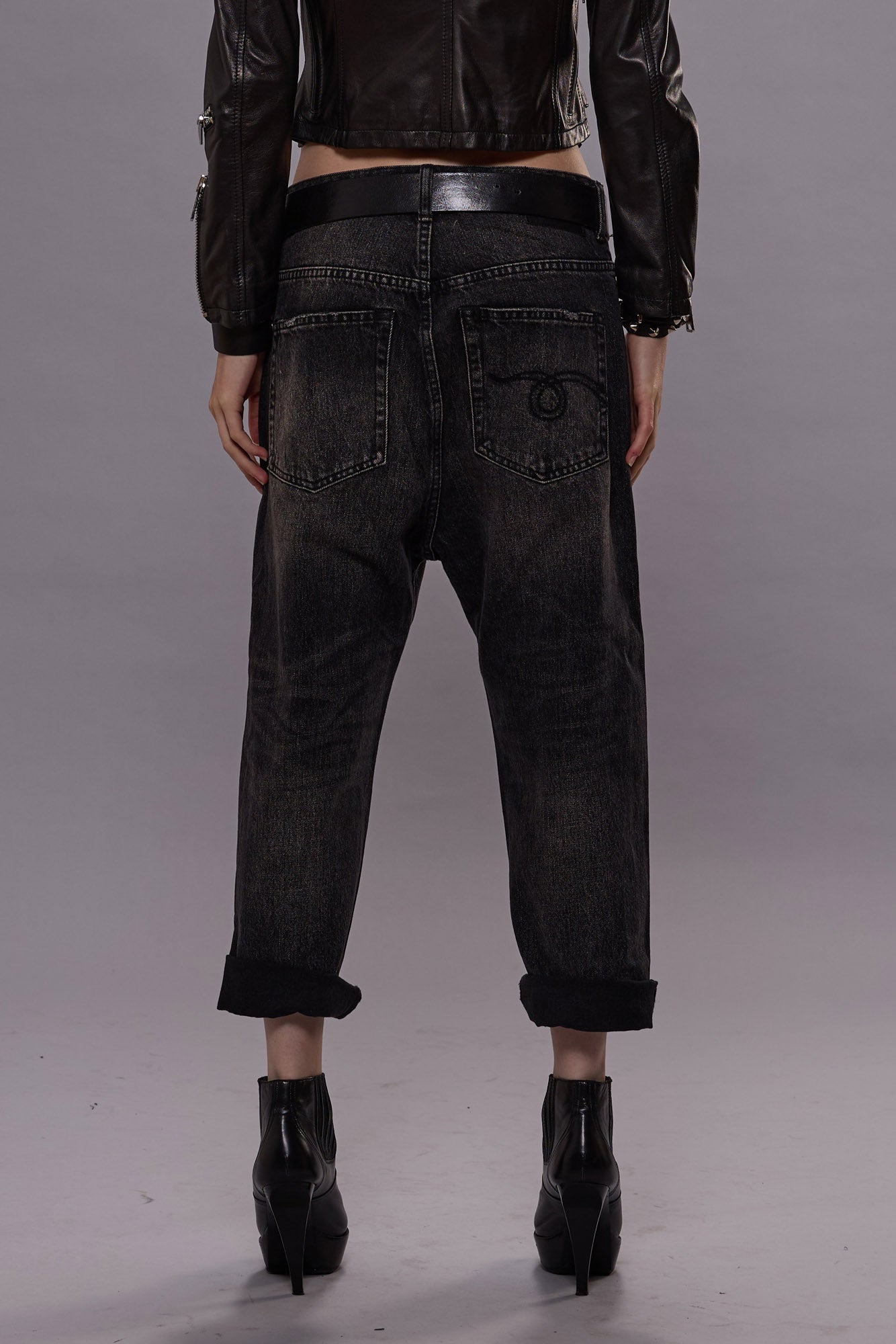 TAILORED DROP JEANS - ARVIN BLACK | R13 near me