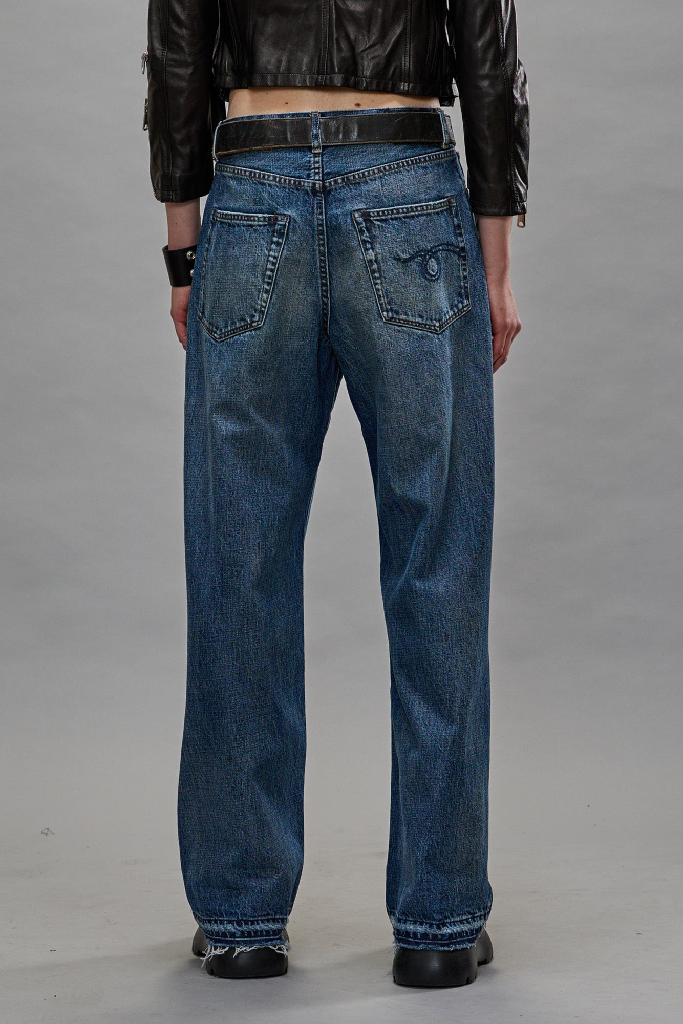 D'ARCY LOOSE JEANS - BARTER INDIGO | R13 near me