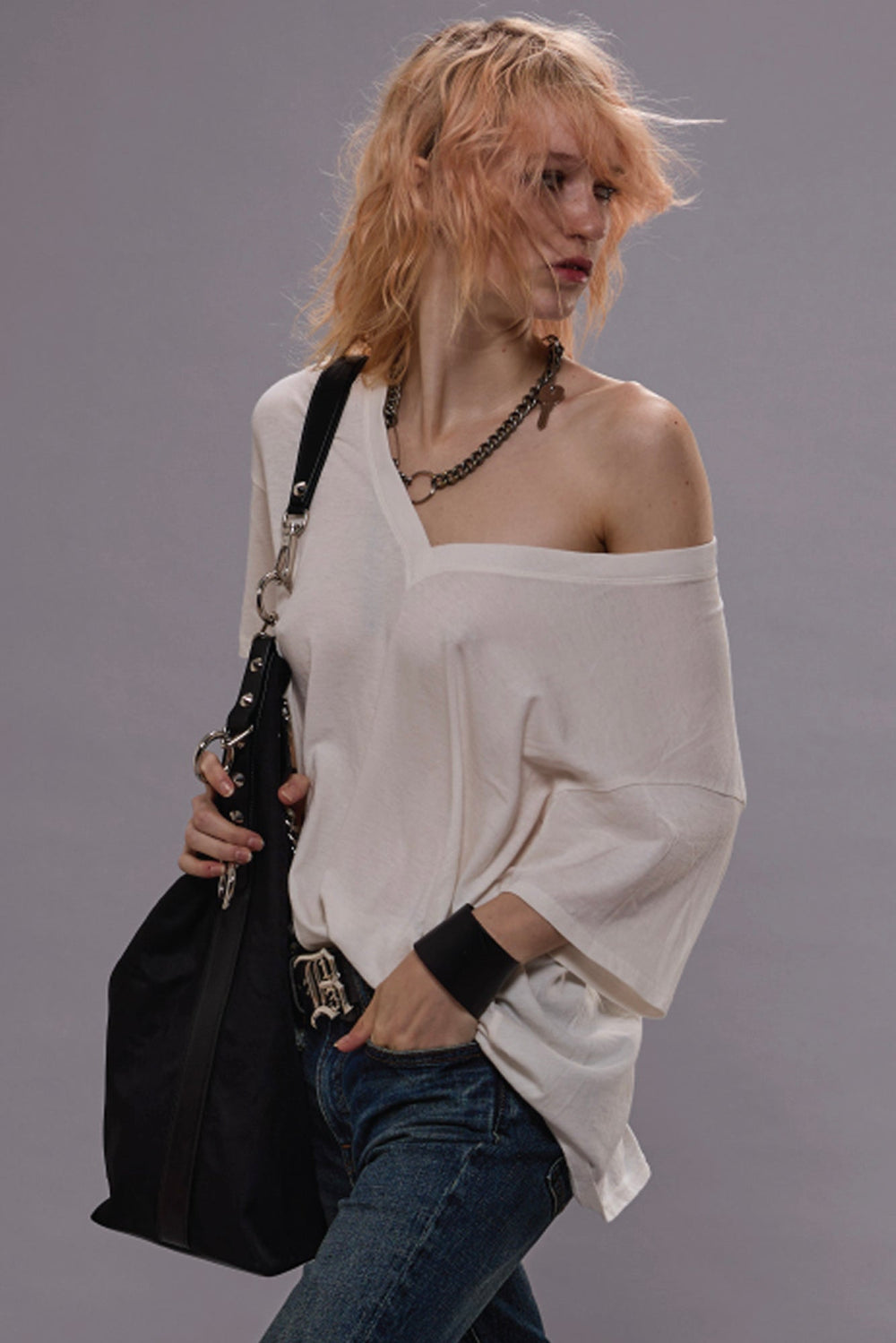 RELAXED CASHMERE V-NECK TEE - WHITE | R13 ONLINE