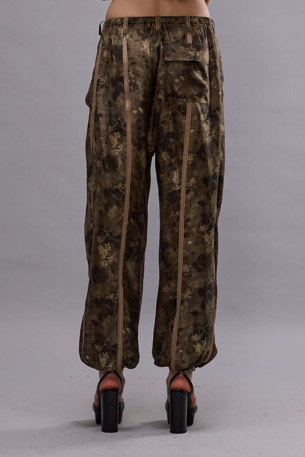 BALLOON PANTS WITH DOUBLE SEAM - OLIVE FLORAL | R13 ONLINE