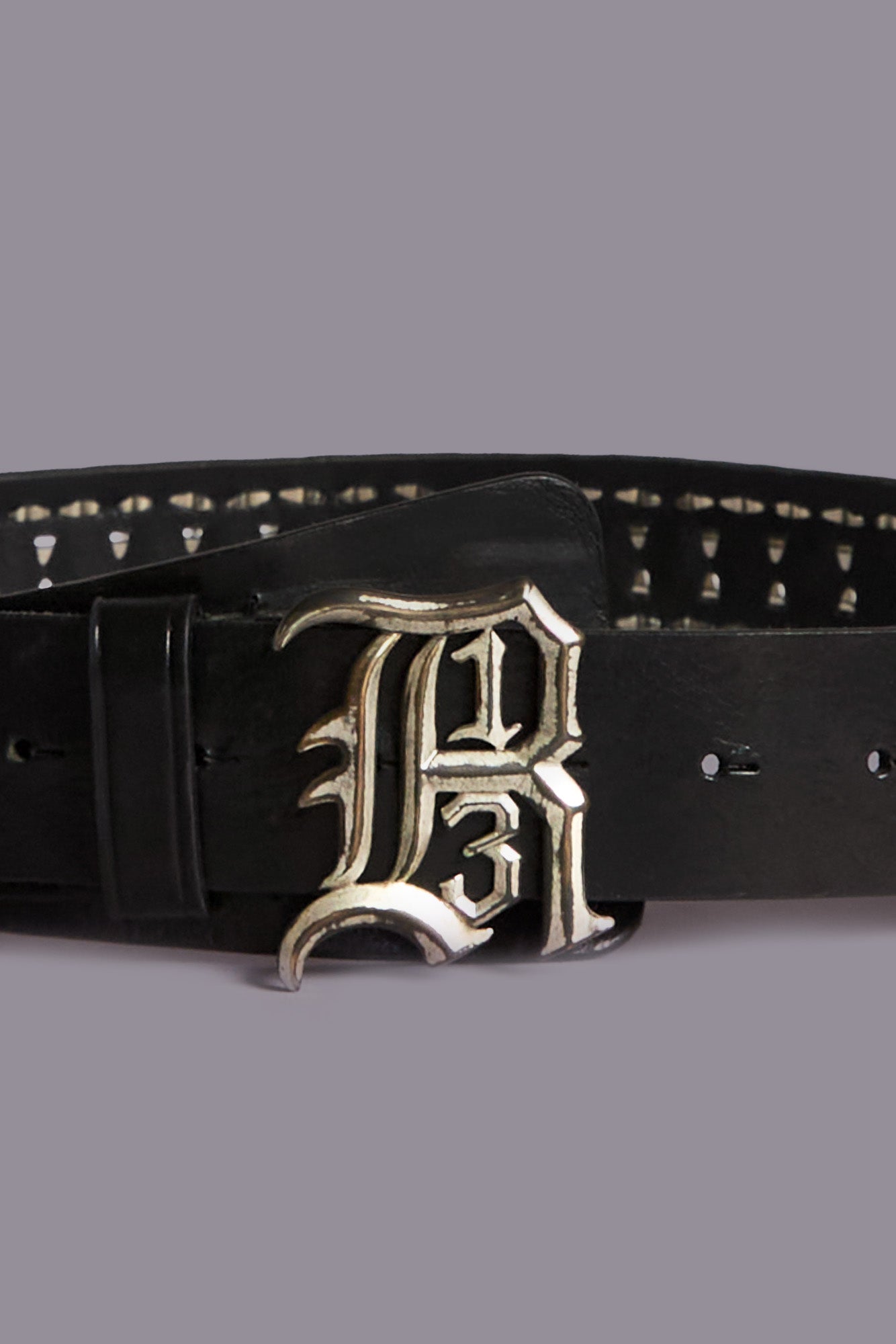 STUDDED LOGO BUCKLE BELT - BLACK | R13 sale