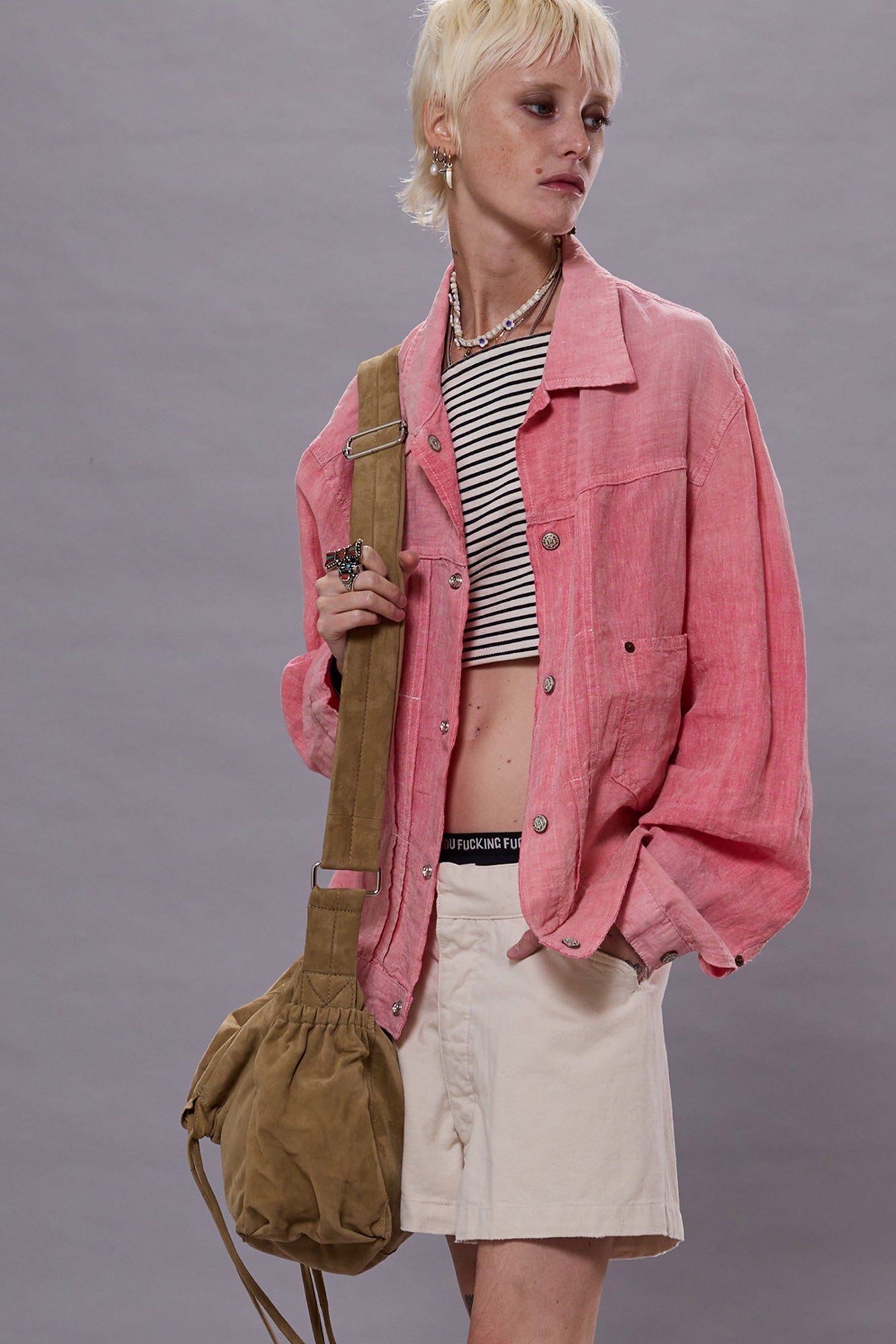RELAXED PLEATED TRUCKER JACKET - CORAL LINEN CHAMBRAY | R13 outlet