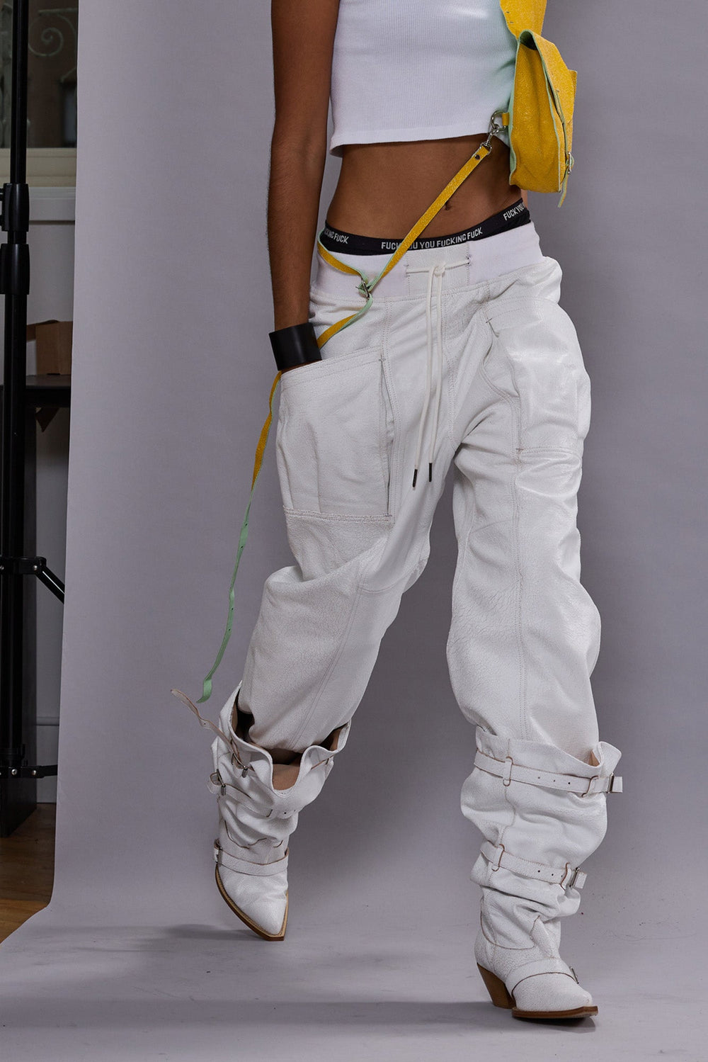 PLEATED POCKET STRAIGHT LEG LEATHER PANT - CRACKLE WHITE | R13 outlet