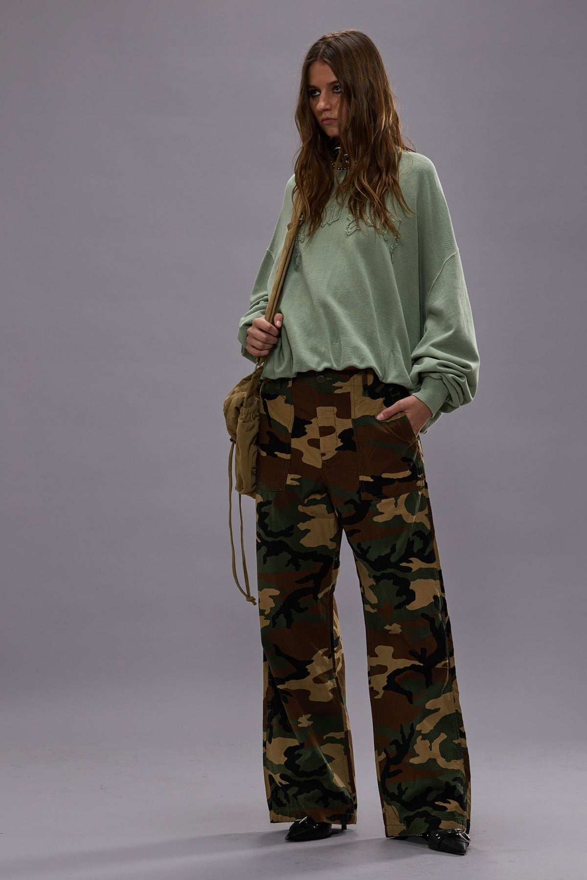 WIDE LEG UTILITY PANT - CAMO | R13 near me